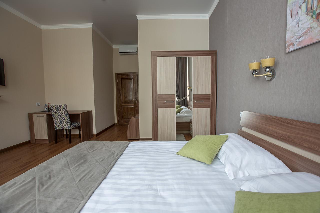 Maxx Inn Astana Exterior foto